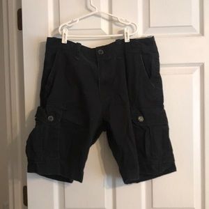 Navy men’s cargo shorts